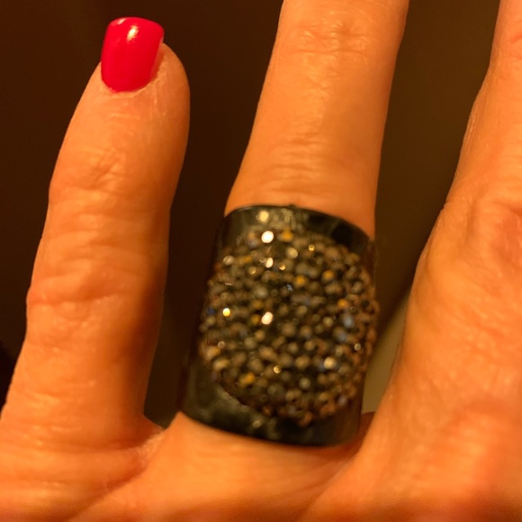 Ring - Picture 3 of 3